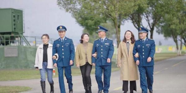 这是怎样的缘分？三姐妹嫁给同一单位的三个军人