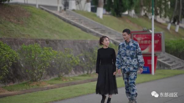 这不巧了么！三姐妹嫁给同一单位的三个军人！