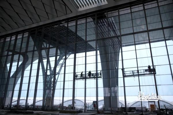 郑州南站挂牌了! 郑州南站挂牌了!