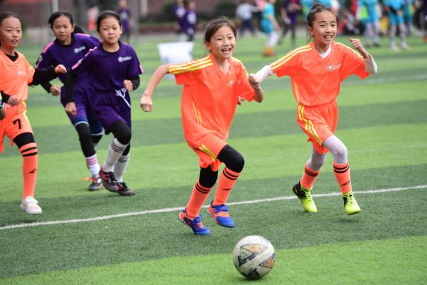 校园足球七年间 校园足球七年间