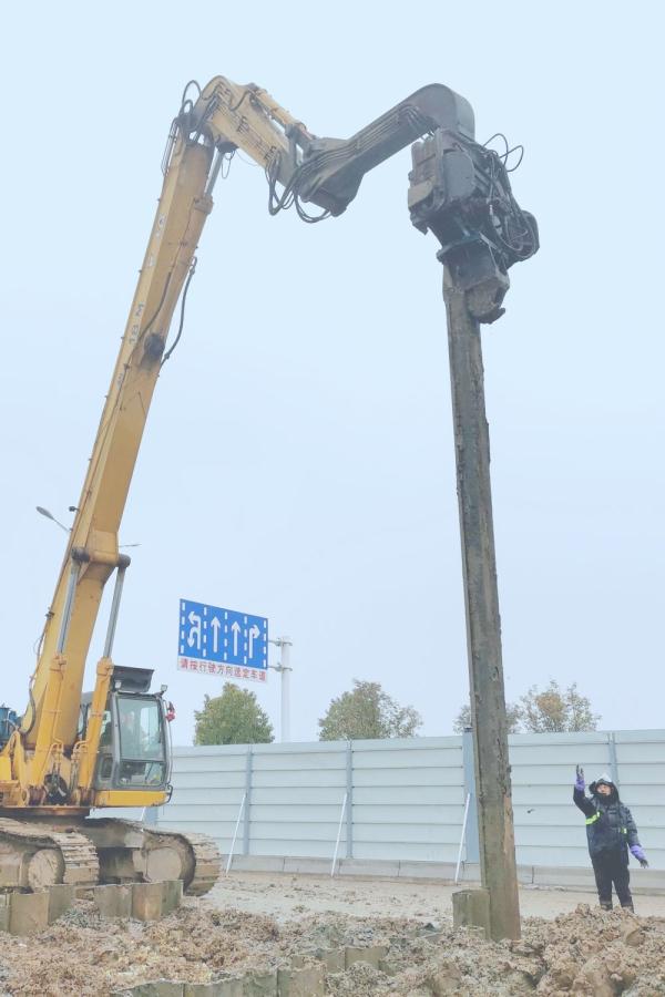 春节不停工 武汉地铁全力推进16号线二期工程建设