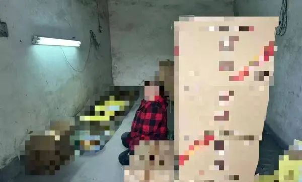 男子“高价”回收酒瓶瓶盖，一查果然有问题