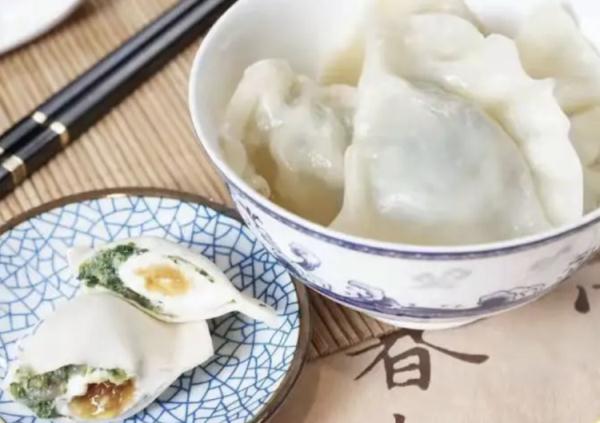 上海人雨天排队买八宝饭！巧克力流心、杨枝甘露...经典网红你pick谁？