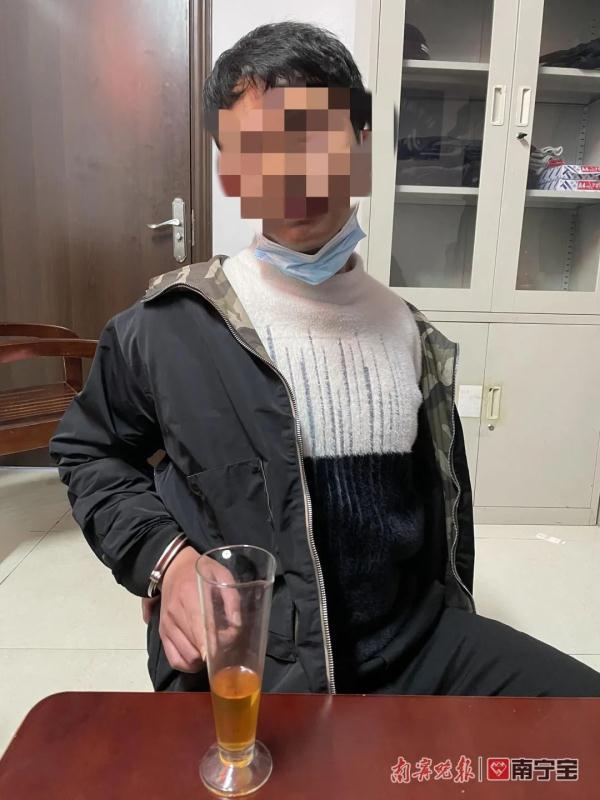不对劲！男子带“药酒”进高铁站神色慌张，民警一查竟是毒品
