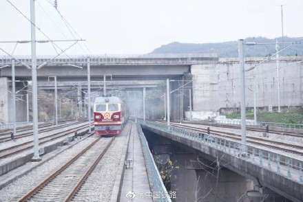 郑渝高铁万州北至巫山段进入联调联试阶段