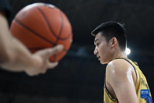 CBA第二阶段：南京同曦宙光不敌辽宁本钢