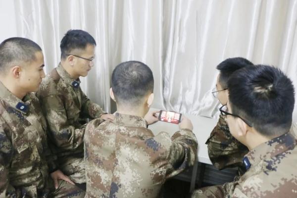 老妈，我的“当兵”生活挺好的