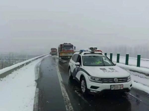 返乡注意！机场高速出郑车流量剧增，河南27条高速因降雪禁止上站