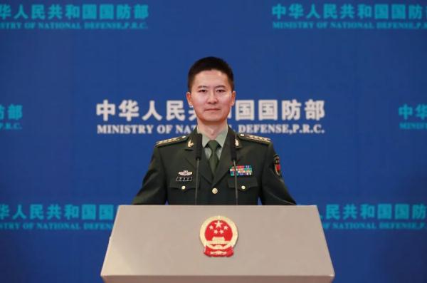 除夕夜，中国海军舰艇从广州出发