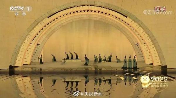 只此青绿,绝了!网友:“我直接文化膨胀了!” 只此青绿,绝了!网友:“我直接文化膨胀了!”