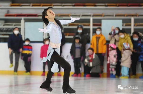 想做中国的羽生结弦！花滑少年从赛场滑上春晚舞台