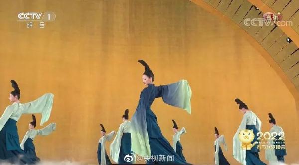 只此青绿,绝了!网友:“我直接文化膨胀了!” 只此青绿,绝了!网友:“我直接文化膨胀了!”