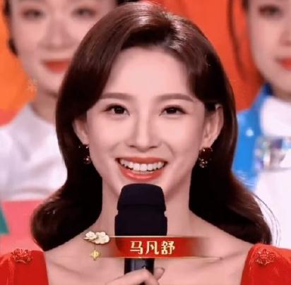 春晚新晋主持人,登上热搜! 春晚新晋主持人,登上热搜!