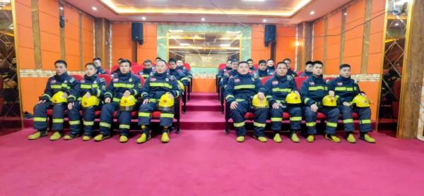 悲痛!他们一个原本过完这个春节就结婚,另一个准备订婚…… 悲痛!他们一个原本过完这个春节就结婚,另一个准备订婚……