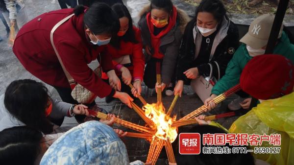 大年初一燃香祈福行大运，南宁这些地方人气旺
