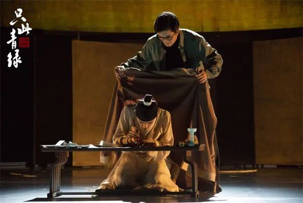 虎年春晚《只此青绿》刷屏,“只此一卷”为何惊艳无数人? 虎年春晚《只此青绿》刷屏,“只此一卷”为何惊艳无数人?