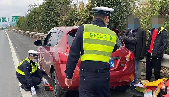 大年月朔珠海这些东谈主却困在路上，回不了家！效劳……