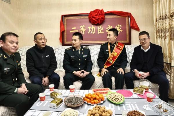 “最牛军车”驾驶员，二等功！国际比赛破纪录，二等功！