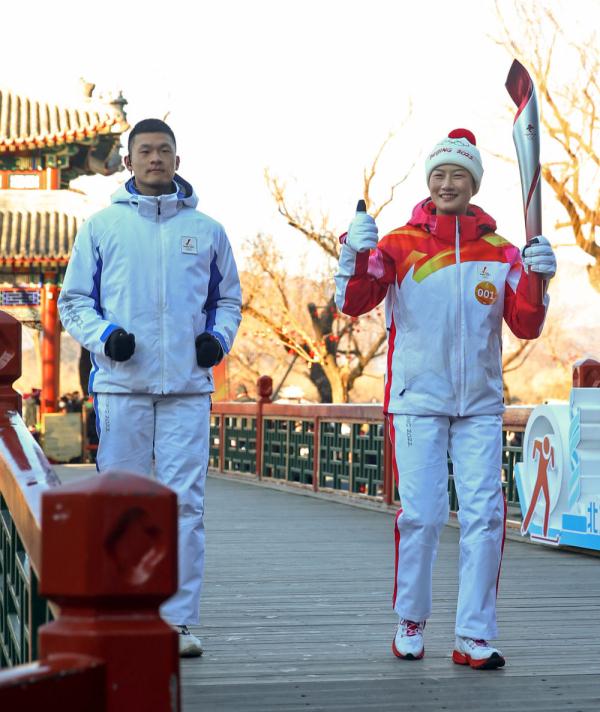 北京冬奥会 ｜ 火炬在颐和园传递