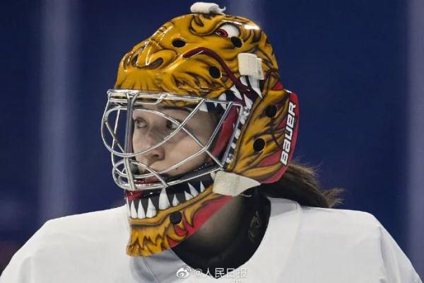 绝杀！中国女冰首胜！深圳运动员包揽3球！