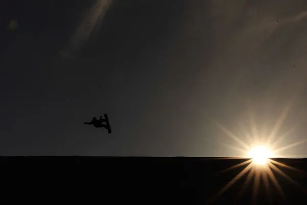 少侠！好轻功！