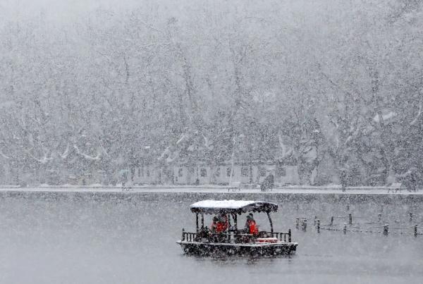 “断桥残雪”出现了！这场雪会持续到何时？新一轮冷空气又将抵达浙江
