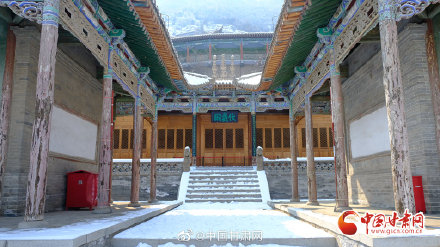 兰州：雪映五泉山更幽 时光流淌数百年