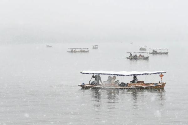 “断桥残雪”出现了！这场雪会持续到何时？新一轮冷空气又将抵达浙江