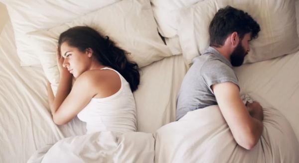 人睡三觉,命比纸薄!这3种觉伤肝伤胃、越睡越短命,别以为不熬夜就没事 人睡三觉,命比纸薄!这3种觉伤肝伤胃、越睡越短命,别以为不熬夜就没事