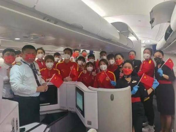 苏州球迷欢迎中国女足