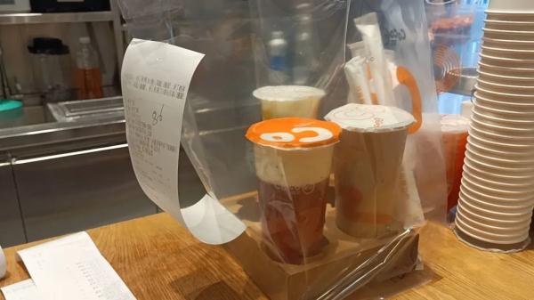 下月起，饭店不得主动向消费者提供一次性筷子