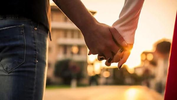 女子出轨小男友,豪掷370多万元!最后却…… 女子出轨小男友,豪掷370多万元!最后却……