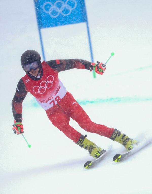 北京冬奥会 | 高山滑雪男子大回转 两名中国选手排名第33和36 北京冬奥会 | 高山滑雪男子大回转 两名中国选手排名第33和36