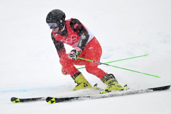 北京冬奥会 | 高山滑雪男子大回转 两名中国选手排名第33和36 北京冬奥会 | 高山滑雪男子大回转 两名中国选手排名第33和36