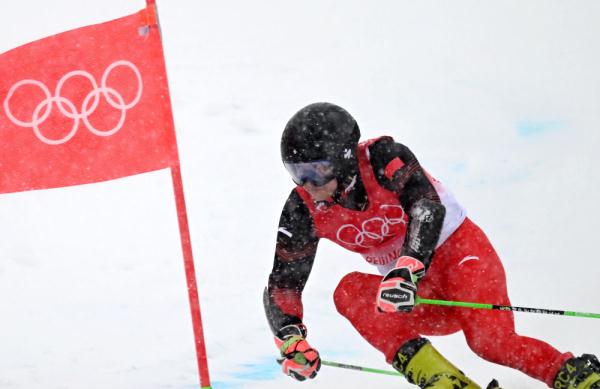 北京冬奥会 | 高山滑雪男子大回转 两名中国选手排名第33和36 北京冬奥会 | 高山滑雪男子大回转 两名中国选手排名第33和36