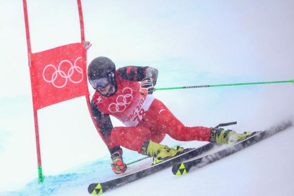 北京冬奥会 | 高山滑雪男子大回转 两名中国选手排名第33和36 北京冬奥会 | 高山滑雪男子大回转 两名中国选手排名第33和36