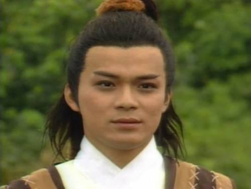 追光 | 救救同传,“隔路”把翻译整“没电”了 追光 | 救救同传,“隔路”把翻译整“没电”了