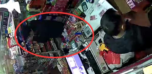 说好的中国人不骗中国人呢？顾客扫码未付钱 店家崩溃：遭了好几次