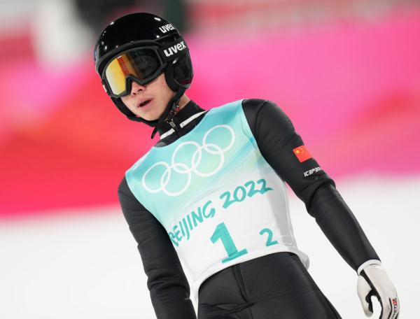 北京冬奥会 | 中国队无缘跳台滑雪男子团体决赛 北京冬奥会 | 中国队无缘跳台滑雪男子团体决赛