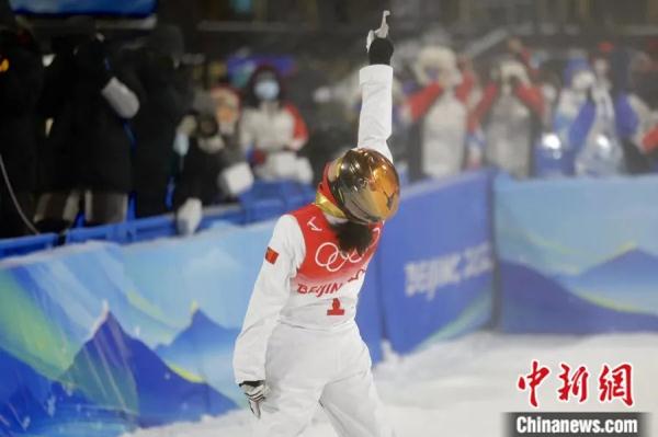 为了这枚冬奥金牌,她苦等了12年! 为了这枚冬奥金牌,她苦等了12年!