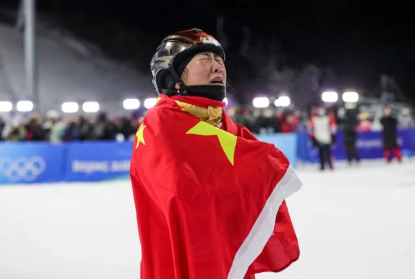 辽宁姑娘徐梦桃冬奥会夺金，她的故事太燃了！