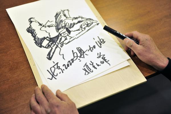北京：76岁老人的68载冰上人生