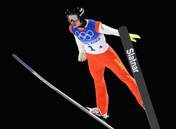 北京冬奥会 | 中国队无缘跳台滑雪男子团体决赛 北京冬奥会 | 中国队无缘跳台滑雪男子团体决赛