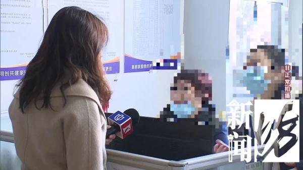 上海爷叔气炸！邻居都能坐电梯，唯独自己被限制，是得罪了谁？