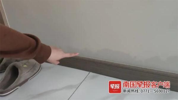 令人作呕!新房厕所一个月内3次反冒粪水,这对夫妻苦不堪言 令人作呕!新房厕所一个月内3次反冒粪水,这对夫妻苦不堪言