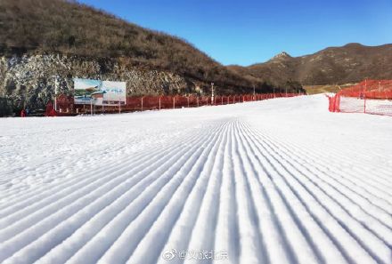 京城賞冰玩雪好去處北京靜之湖滑雪場