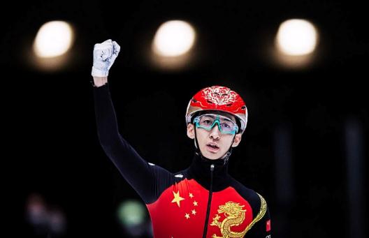 从女队陪练到短道速滑“一哥”，你知道武大靖都经历了什么吗？