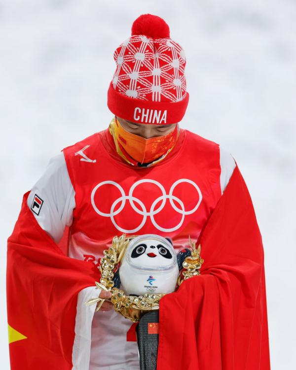 北京冬奥会第1金图片