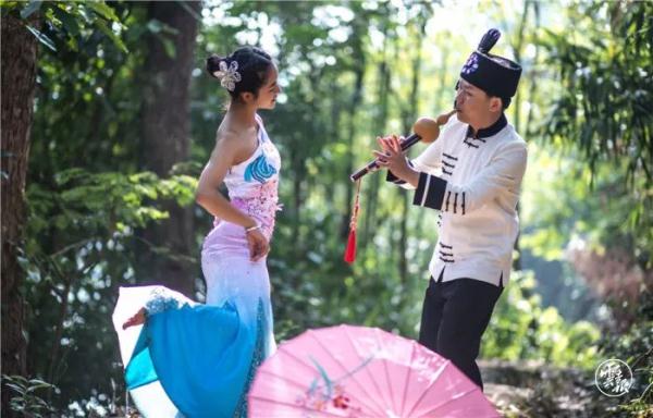 云南葫芦丝,上天了 云南葫芦丝,上天了