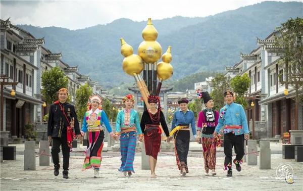 云南葫芦丝,上天了 云南葫芦丝,上天了